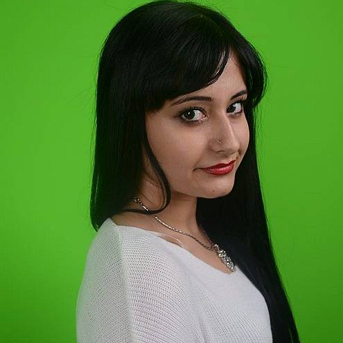 ESRA DEMİR